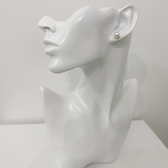 VTG Ivory Pearl Ball Gold Stud Earrings - Picture 3 of 9